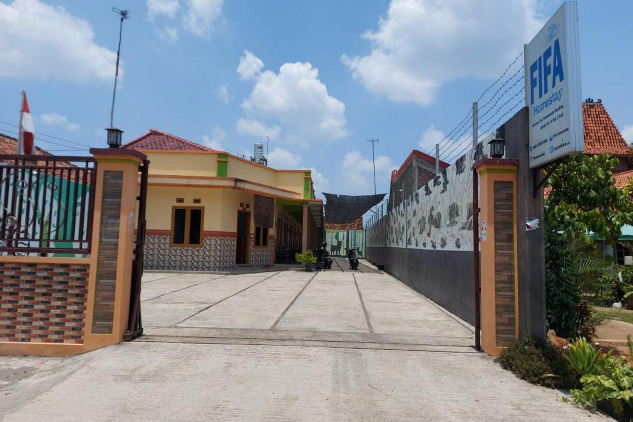 Homestay Fifa Syariah Pati Near Rsud Raa Soewondo Extérieur photo