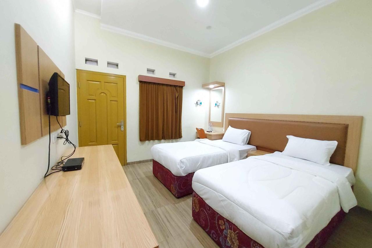 Homestay Fifa Syariah Pati Near Rsud Raa Soewondo Extérieur photo