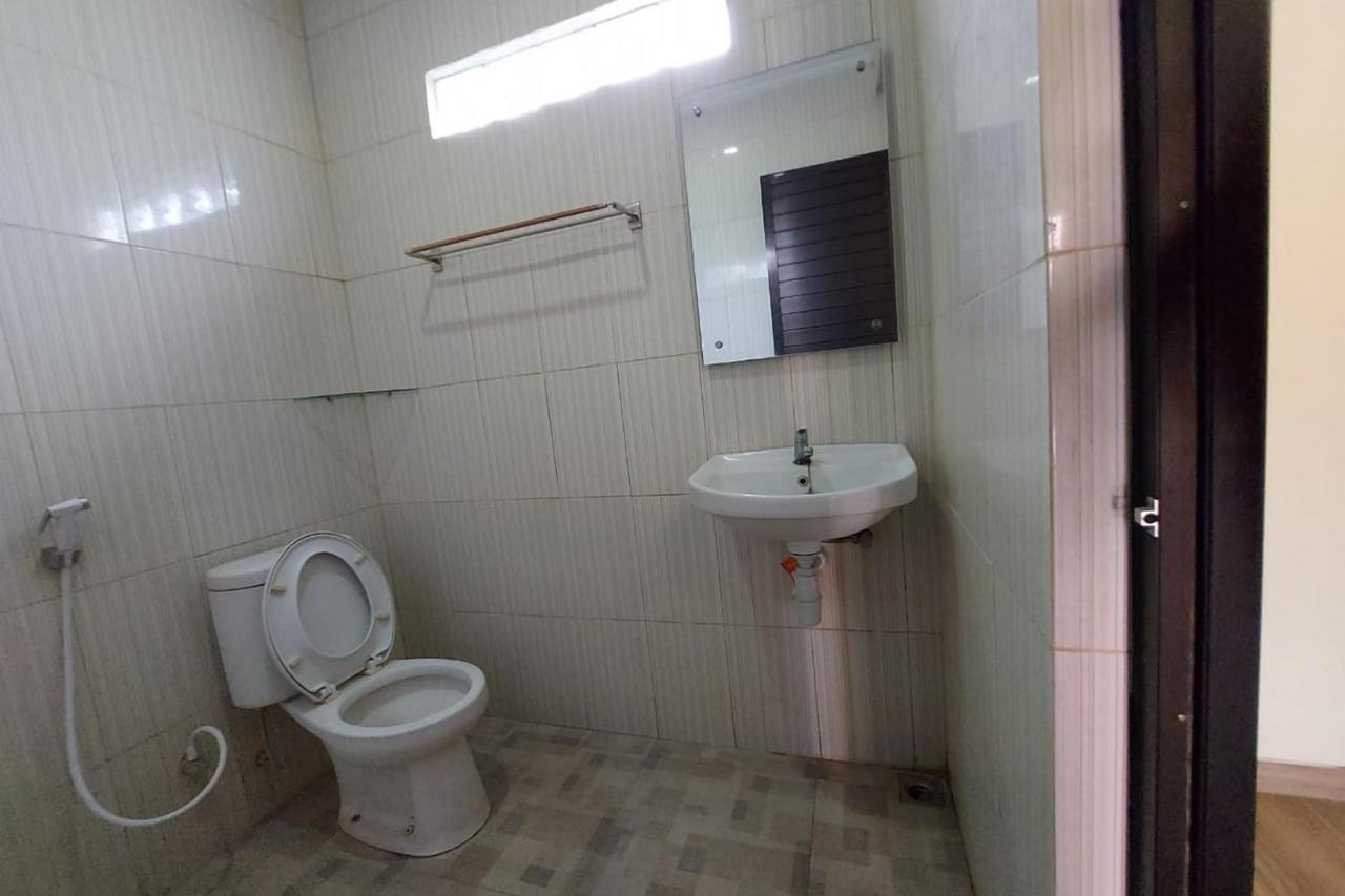 Homestay Fifa Syariah Pati Near Rsud Raa Soewondo Extérieur photo